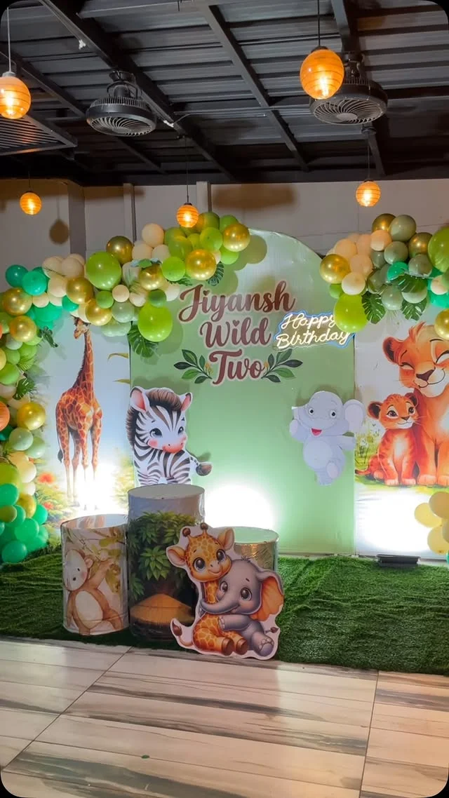 Green balloon arch entrance decoration
